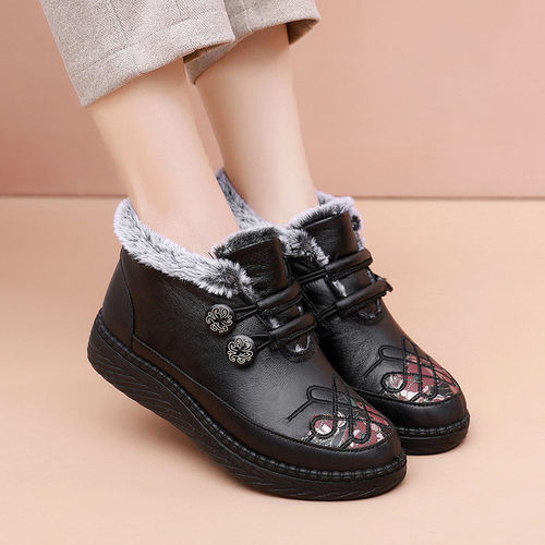 Old Beijing winter cotton shoes grandma shoes foreign trade soft sole thickened mom shoes warm snow boots for the elderly wholesale