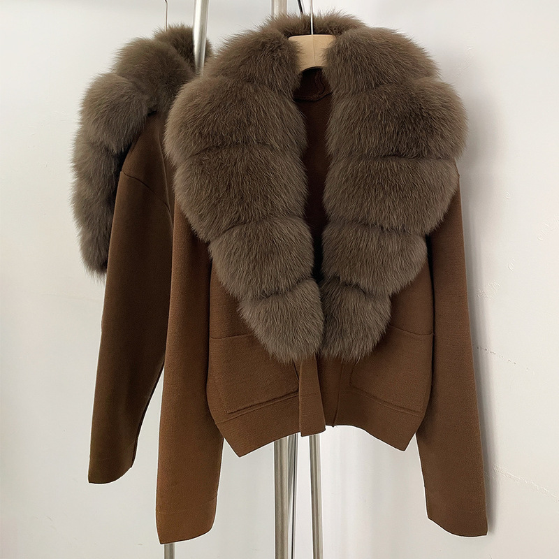 Korean-Style High-End Genuine Fox Fur Collar Soft Short Knit Cardigan 2026 New Spring and Autumn Petite Sweater Coat Korean-Style High-End Genuine Fox Fur Collar Soft Short Knit Cardigan 2026 New Spring and Autumn Petite Sweater Coat