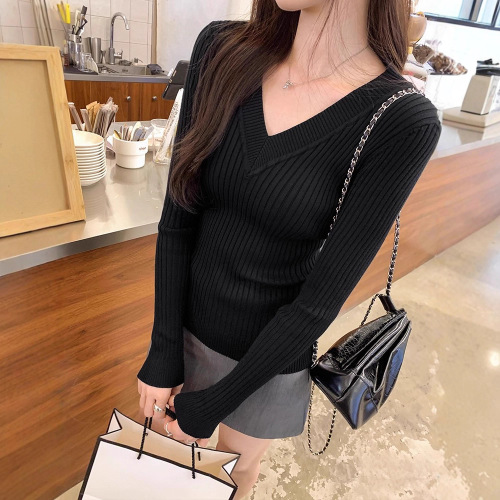 Innerwear pink sweater V-neck women's 2025 spring and autumn new slim fit long sleeve knit top student shirt