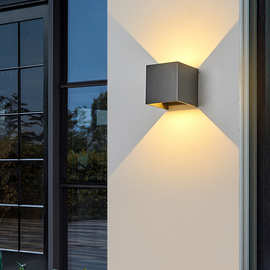 现代简约室外方形户外可防水铝上下发光可调角度卧室走廊楼梯过道