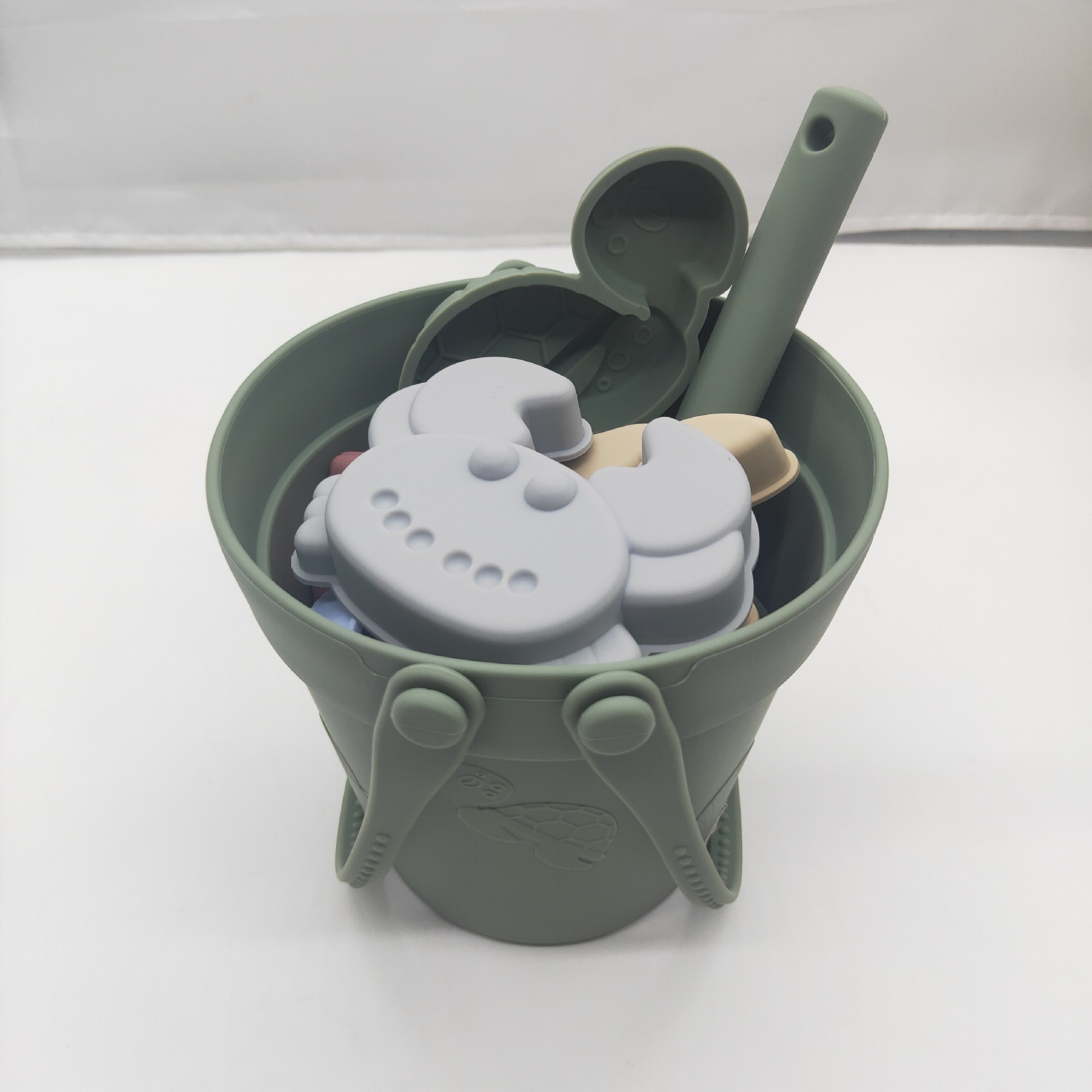 beach toy set with bucket sea animals