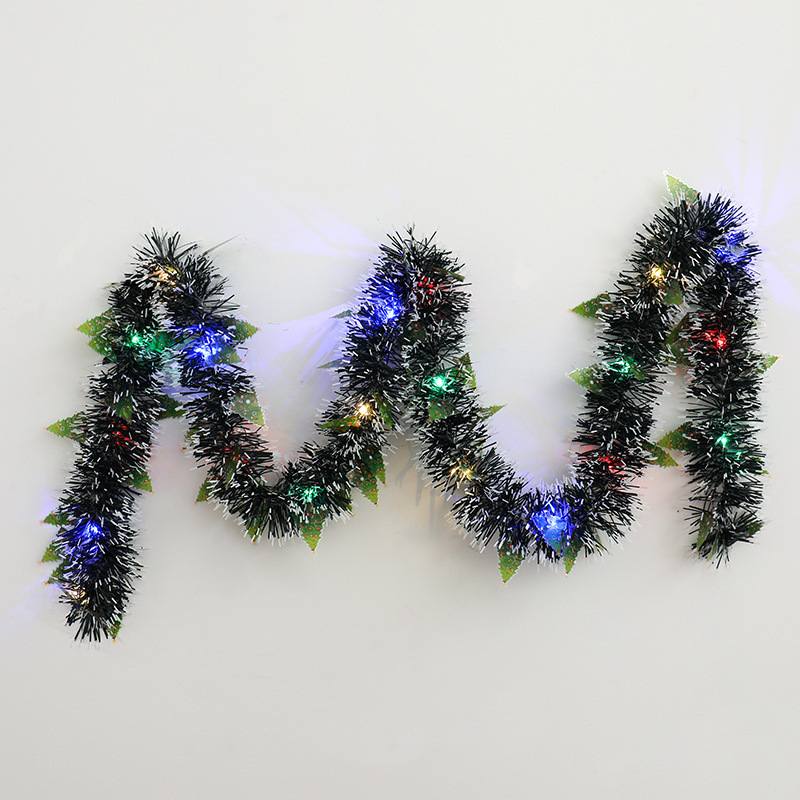新しいクリスマスツリーのカラーバーledライトはクリスマスの装飾の雰囲気を越えて、専門的な装飾ストラップの背景を飾っています|undefined