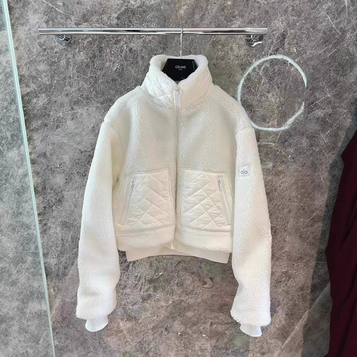 alo秋冬棕色羊羔毛连帽短外套加厚保暖运动休闲立领拉链夹克上衣