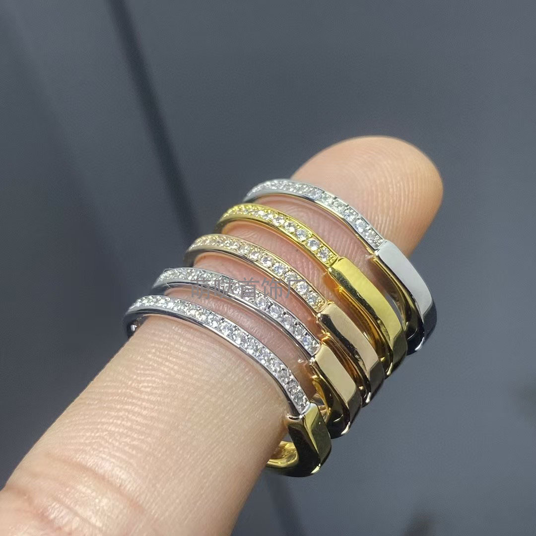 U-Shaped Half-Diamond-Encrusted Classy L0Ck Lucky Lock Ring for Men and Women, Couple Style 18K Rose Gold Index Finger Ring