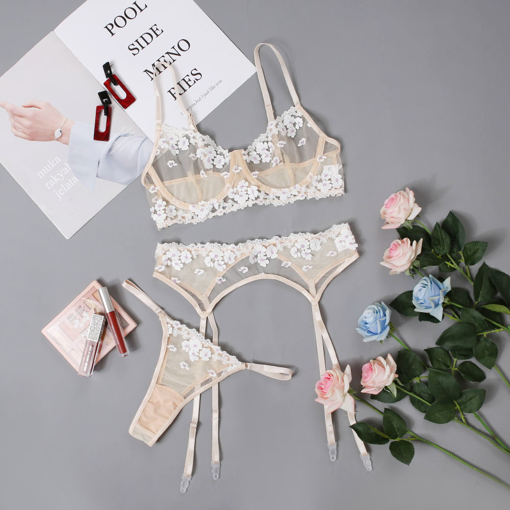 Dimensional Embroidery Flower Sexy Lingerie Three-piece Suit display picture 9