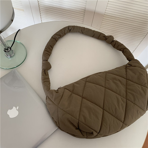 Bag large capacity Korean style single shoulder diagonal dumpling bag embroidered grid nylon moon bag retro fashionable girl's bag