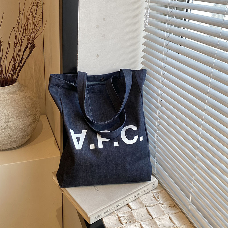 2024 New Canvas Bag Ins Large Capacity Letter Handbag Commuter Shoulder Bag Women's Casual Bag Fashion 2024 New Canvas Bag Ins Large Capacity Letter Handbag Commuter Shoulder Bag Women's Casual Bag Fashion