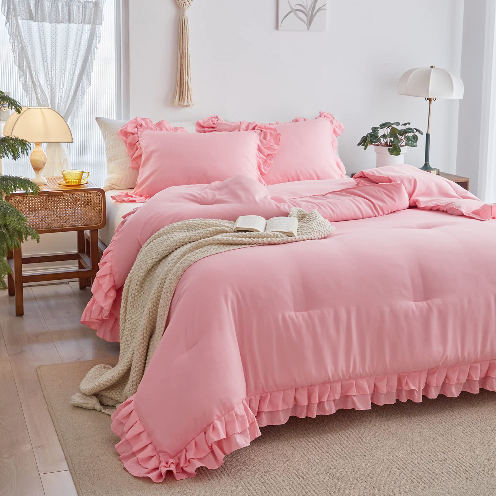 Pink Queen(1 Comforter + 2 Pil