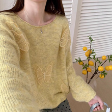 秋冬2025新款设计感蝴蝶钉珠慵懒毛衣女高级感韩系宽松针织衫上衣