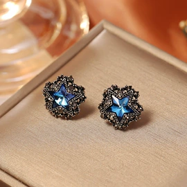 耳钉;耳环;项链