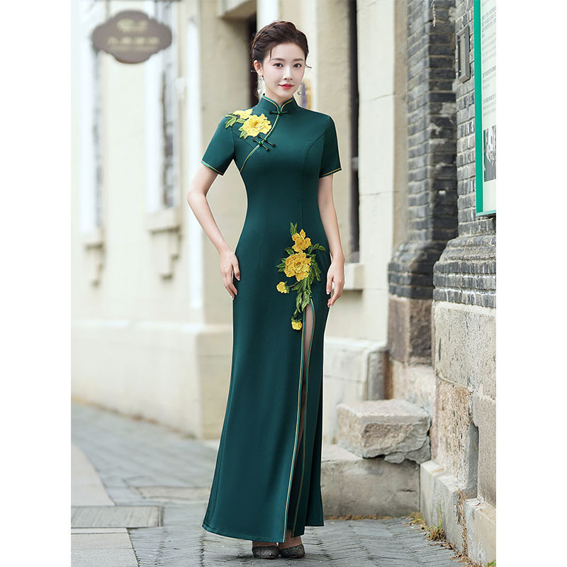 Women dark green Chinese dress Oriental Retro Qipao Cheongsam model show miss etiquette dress stage costumes long mother high-end fishtail skirt 