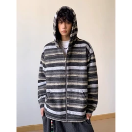 男式休闲裤;男式T恤;男式卫衣