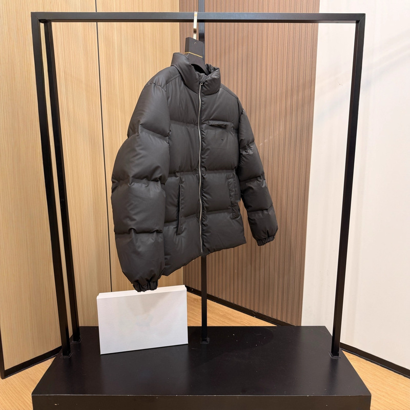 高版本高品质现货P家新款胸前铁牌立领羽绒服夹克外套男女同款|undefined