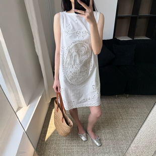 D�p���L�U�շ�ʽ���Z�̽�һ���I�o�䱳��ȹŮ�B��ȹ�ļ�