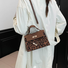 �͹ņμ���r��ͨ��������ٴ�Ҹ�°�С���OӋŮ���ճ�����С��