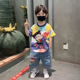哪吒衣服男童夏季套装2025新款帅气时髦男宝短袖网红儿童夏天服装