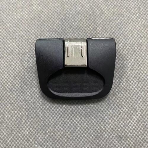 Outdoor cycling glove clip, plastic hat hook, windproof fixed clip, environmentally friendly double-layer sponge clip, inspection needle