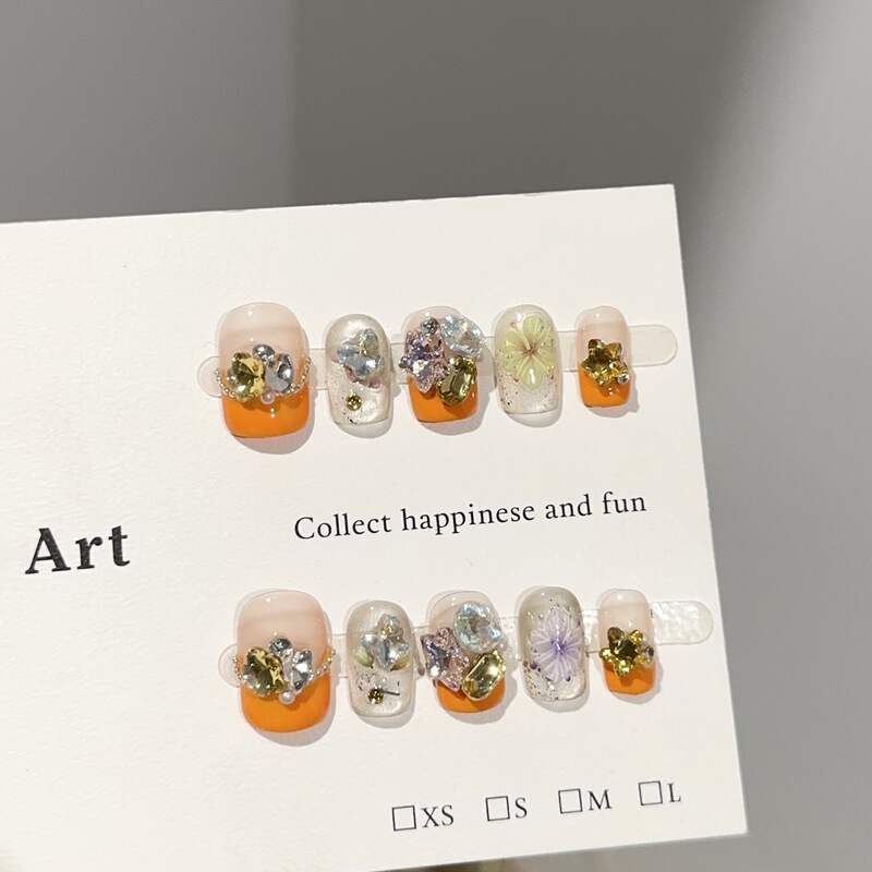 Purely Handmade Wearable Nails, High-End Autumn and Winter Orange Short Manicure Patches, Piles of Diamonds and Sparkling Fake Nail Patches Purely Handmade Wearable Nails, High-End Autumn and Winter Orange Short Manicure Patches, Piles of Diamonds and Sparkling Fake Nail Patches