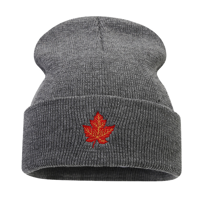 El otoño y el Invierno nuevo bordado de la hoja de arce rojo de Las Mujeres de Moda de punto redondo frío sombrero de moda marca personalidad hip hop sombrero de lana de los hombres