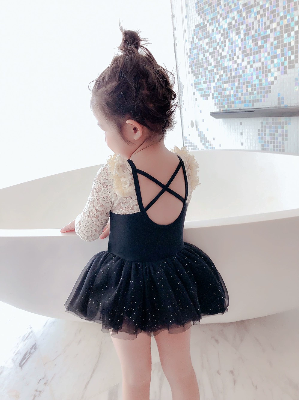 Children's swimwear, long-sleeve, backless