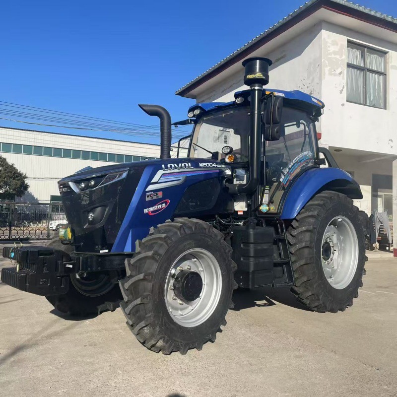 Tractor de cuatro ruedas de alta potencia, tractor de 200 caballos de fuerza.
