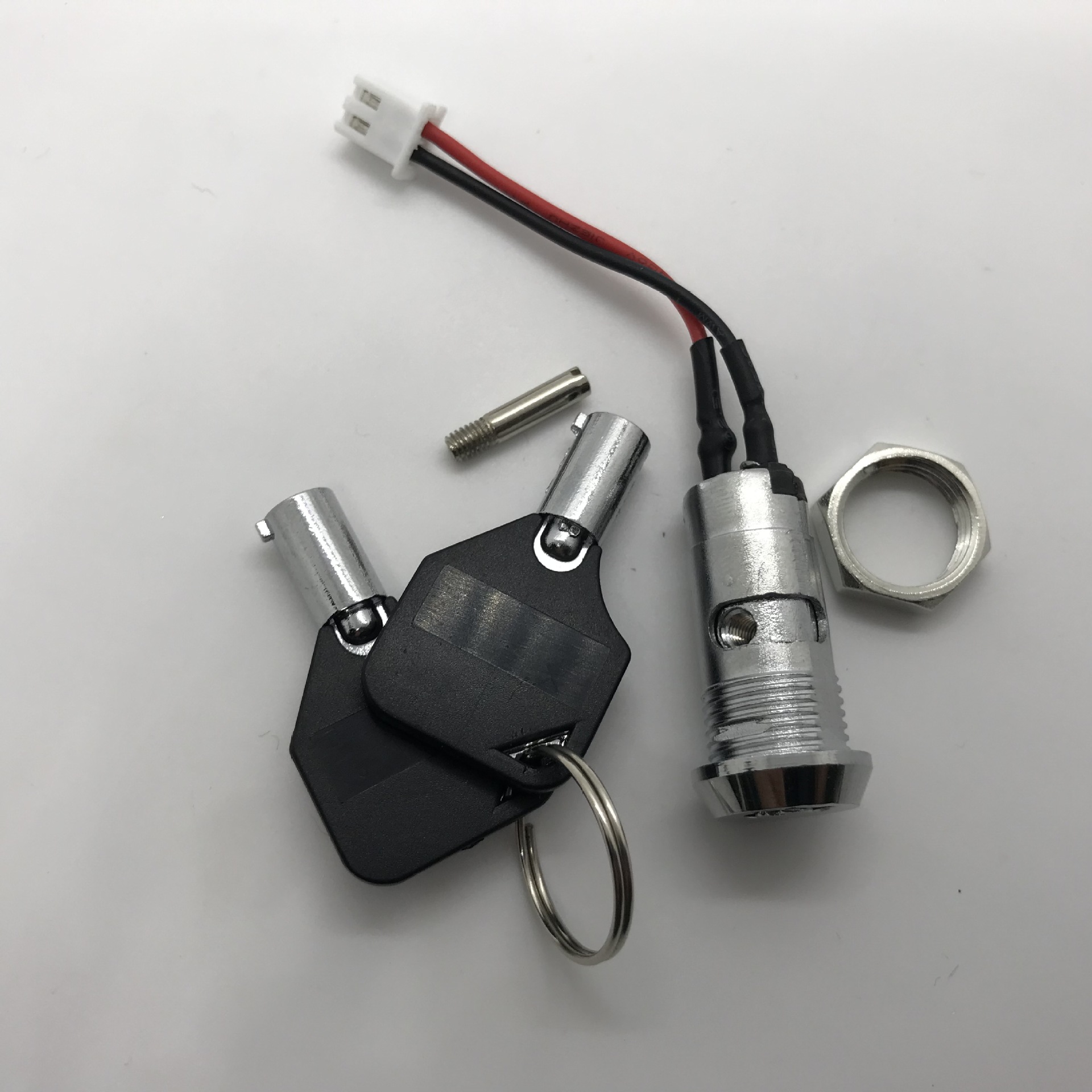 电子开关锁 车载设备DVR锁 机械电源锁 行车记录仪自动化电源锁