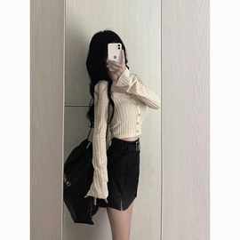 甜美方领蕾丝条纹针织衫女秋冬新款温柔风慵懒感长袖上衣