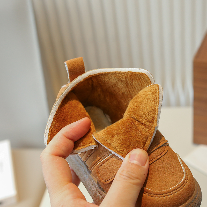 Zapatos para niños, zapatillas de algodón, zapatos de terciopelo para niños nuevos de invierno 2024, zapatillas de caña alta para bebés, zapatos cálidos de algodón