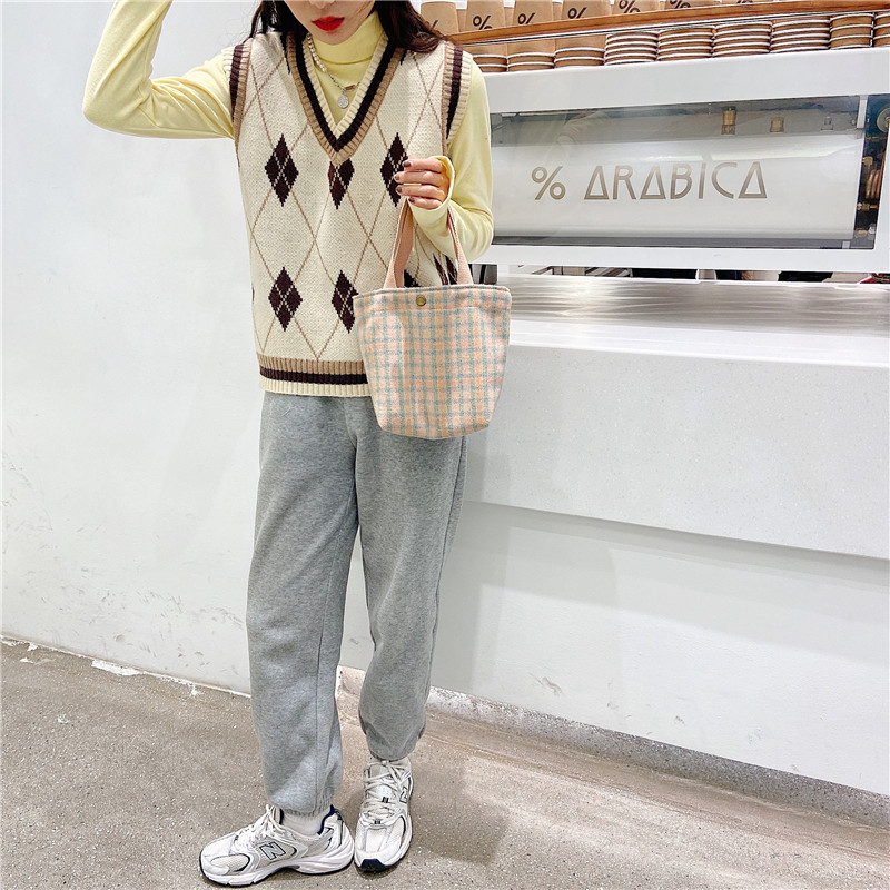 08181 Japanese-style woolen checkered bento bag, ins Korean-style handbag, fresh women's walking lunch box, small handbag wholesale undefined