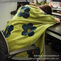 珊瑚绒披肩办公室午睡毛毯工位午休毯牛奶法兰绒沙发毯盖毯小毯子