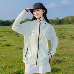 女性用アウトドア日焼け止め服、新しい夏の紫外線防止カップル日焼け止めジャケット、薄いカジュアルスキン服