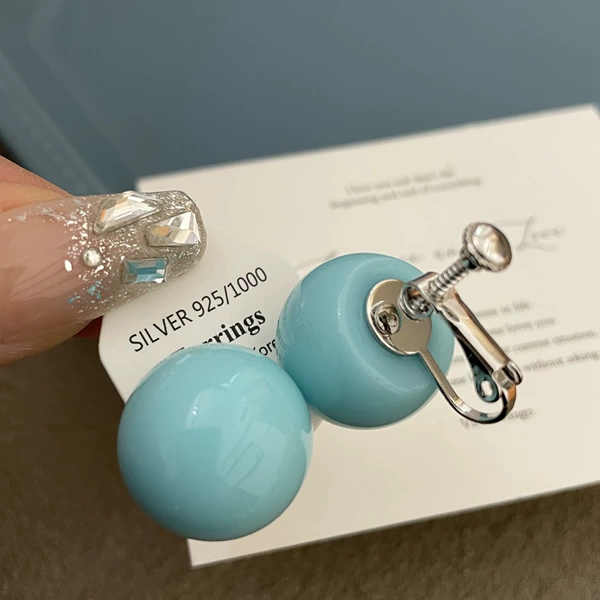 Blue ear clips, 2cm, no pierced ears