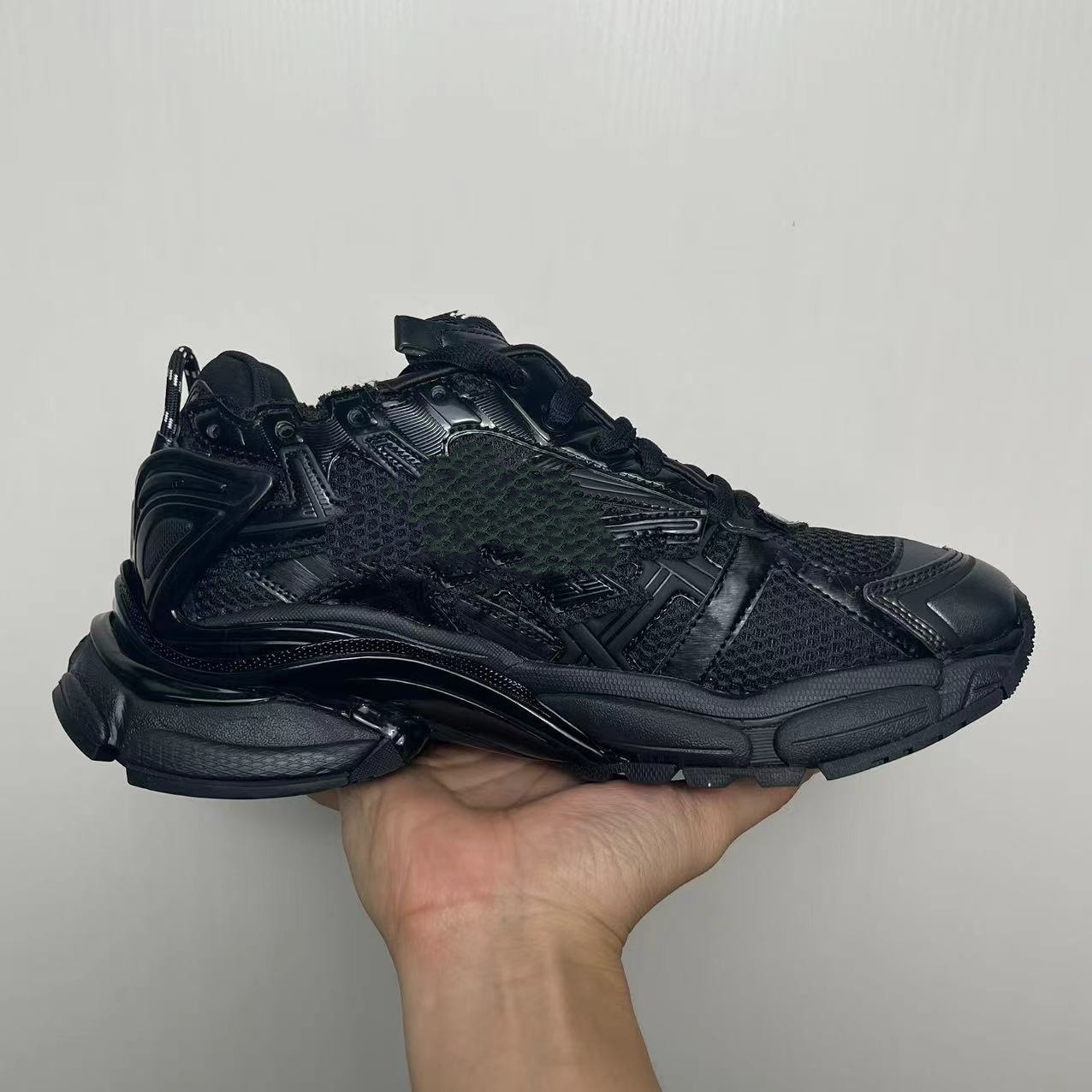 New European Cross-Border Model Paris Seventh-Generation Height-Increasing Thick-Soled Dad Shoes for Men and Women, Casual Comfortable Versatile Sports Shoes