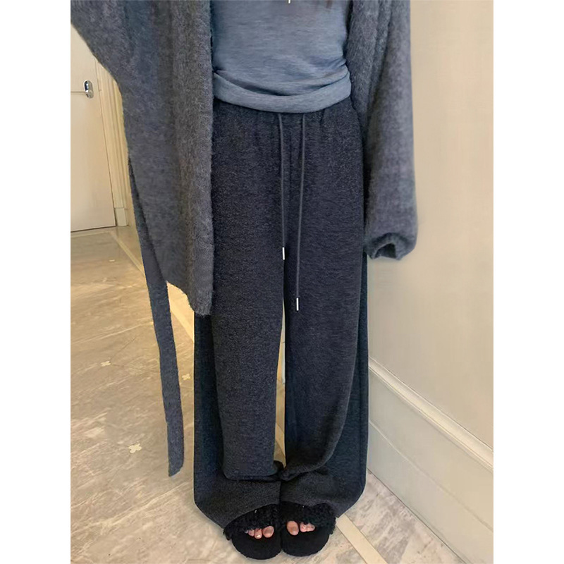 Warm and Soft Cloud Velvet Gray Brushed Comfortable Relaxed Casual Long Pants for Women, Spring and Autumn Wide-Leg Slimming Korean Style Fleece-Lined Long Pants Warm and Soft Cloud Velvet Gray Brushed Comfortable Relaxed Casual Long Pants for Women, Spring and Autumn Wide-Leg Slimming Korean Style Fleece-Lined Long Pants