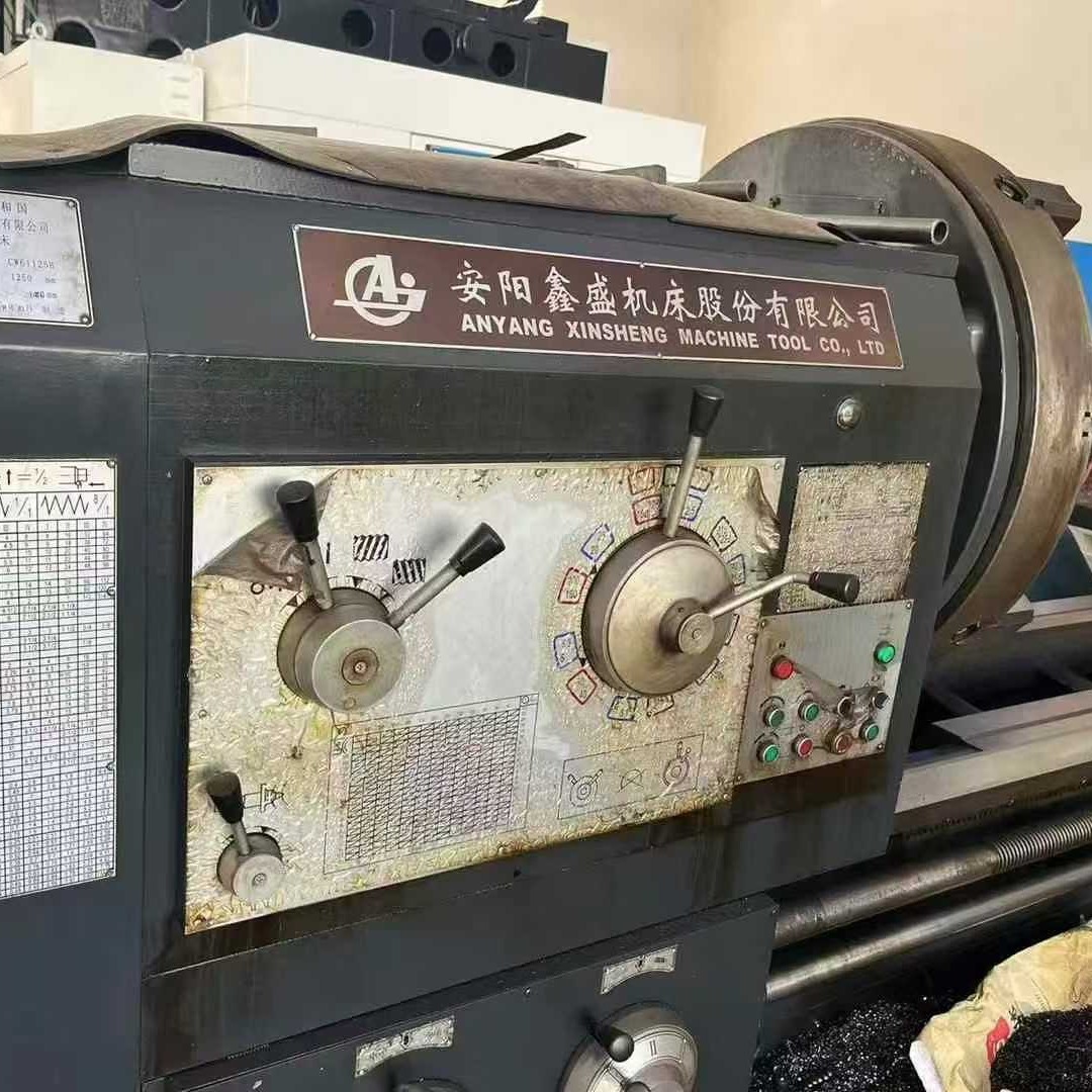 转让二手鑫盛CW61125Bx3米卧式车床回转直径1.25米