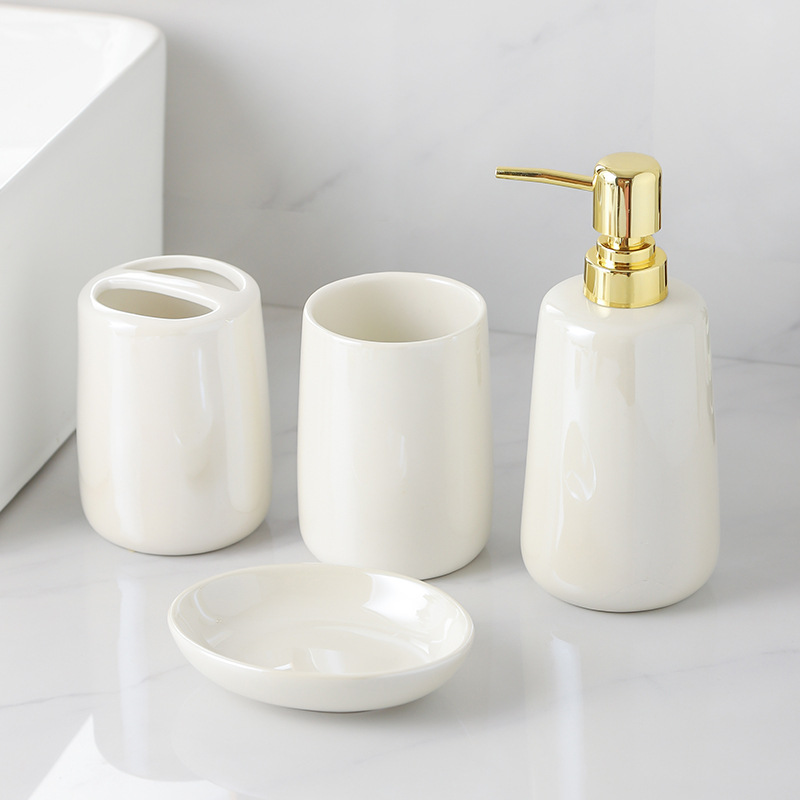 Kit de lavado de lujo ligero y alto valor de la cara botella de embalaje de baño blanco puro botella de emulsión de baño cerámica de cuatro piezas