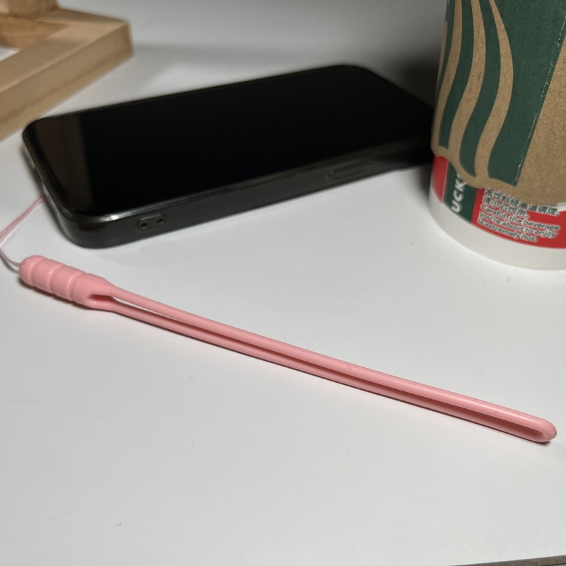 携帯電話のストラップの手首の短い携帯電話のチェーンの鍵のuディスクの部品の液体のシリカゲルのエアポッドプロの2ストラップを適用します。|undefined