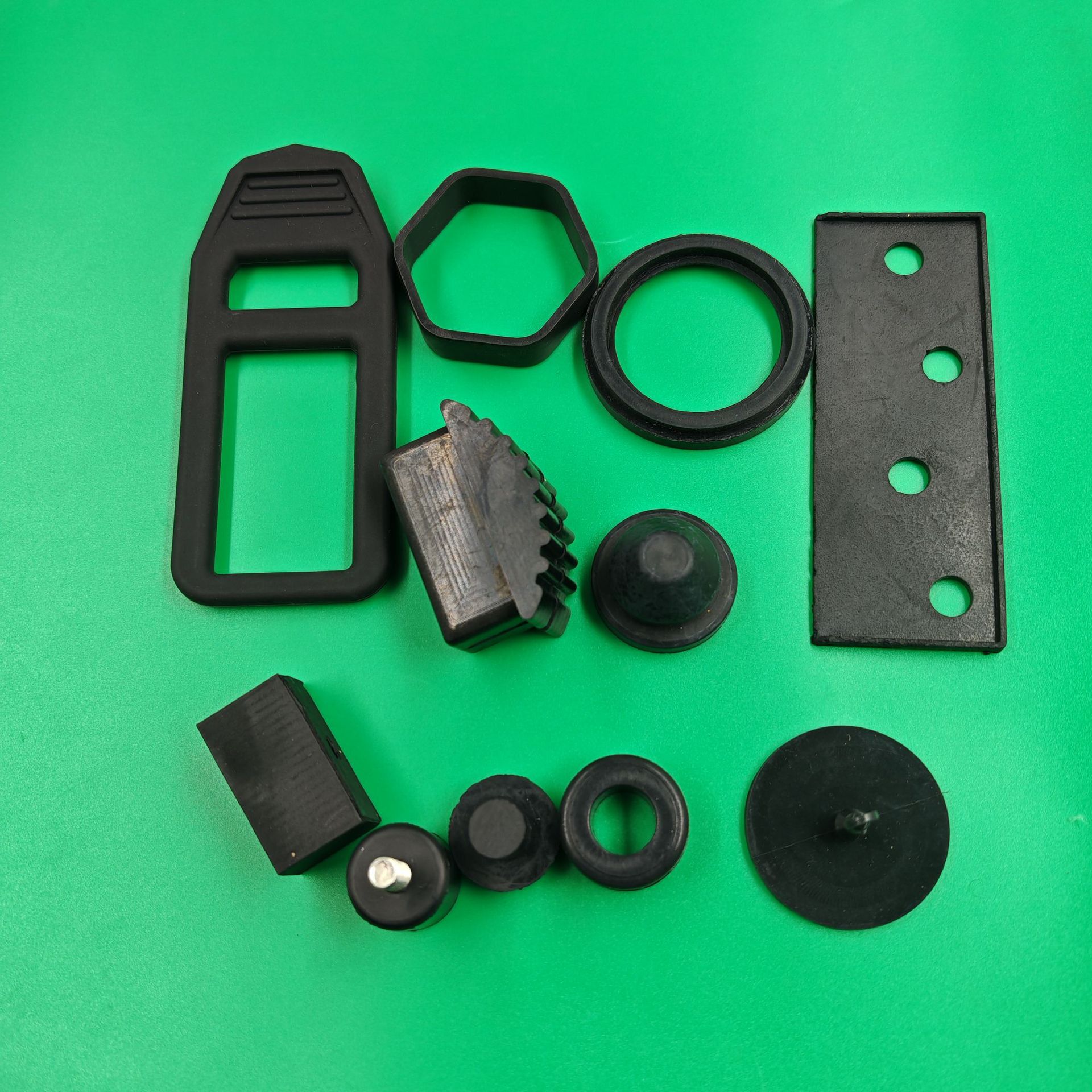 硅胶金属铁件包胶件  加垫片硅胶保护垫 橡胶减震垫