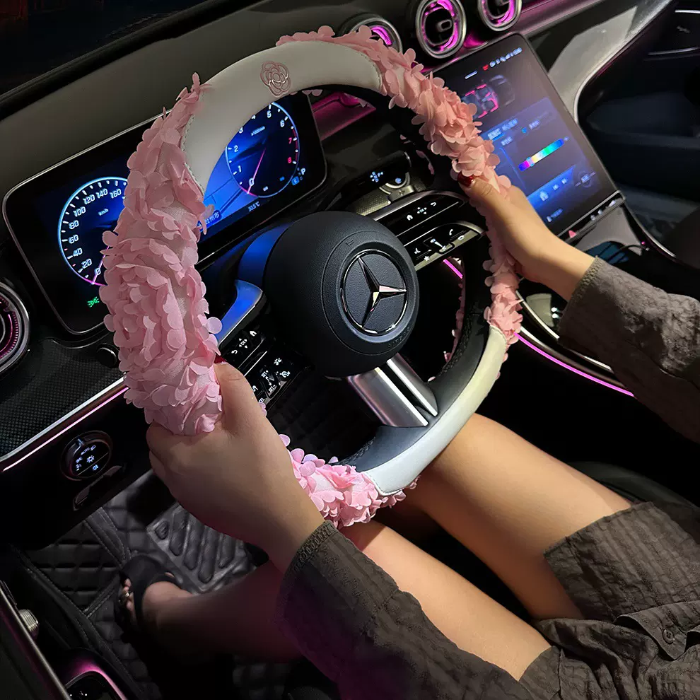 2025女神专用汽车方向盘套蕾丝花瓣轻奢浪费小香风装饰把套圆D型