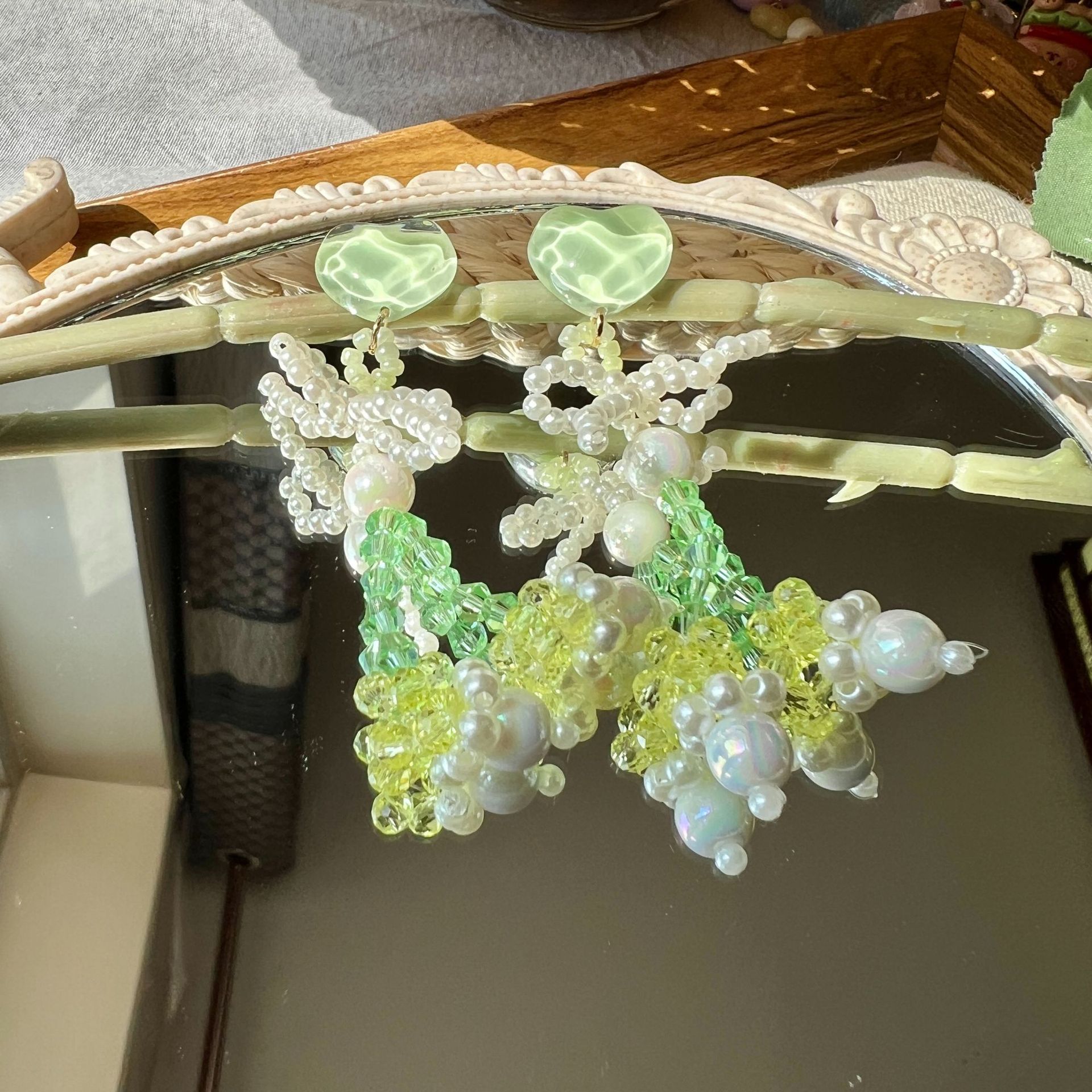 Green fresh cute earrings