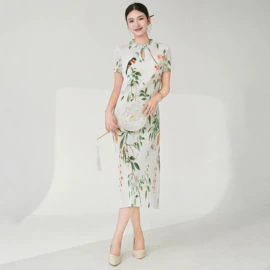 连衣裙;女式T恤;时尚休闲套装