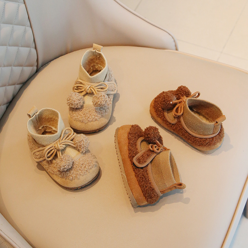 女宝宝毛毛鞋冬季加绒可爱洋气加厚棉鞋女童防滑软底防滑学步鞋子