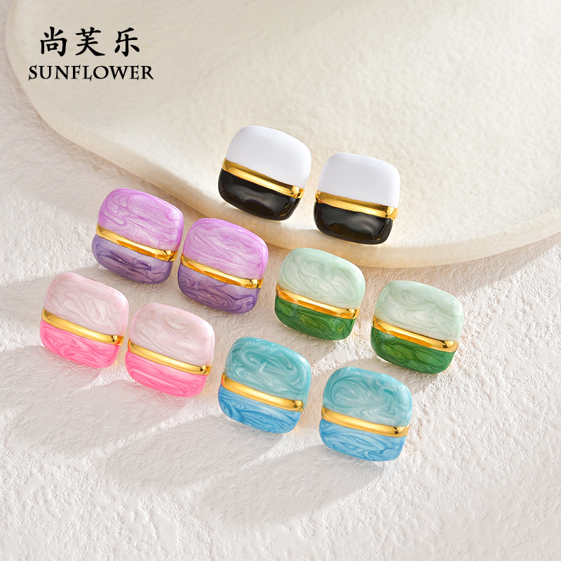 Small design geometric square fashionable trend sophisticated…