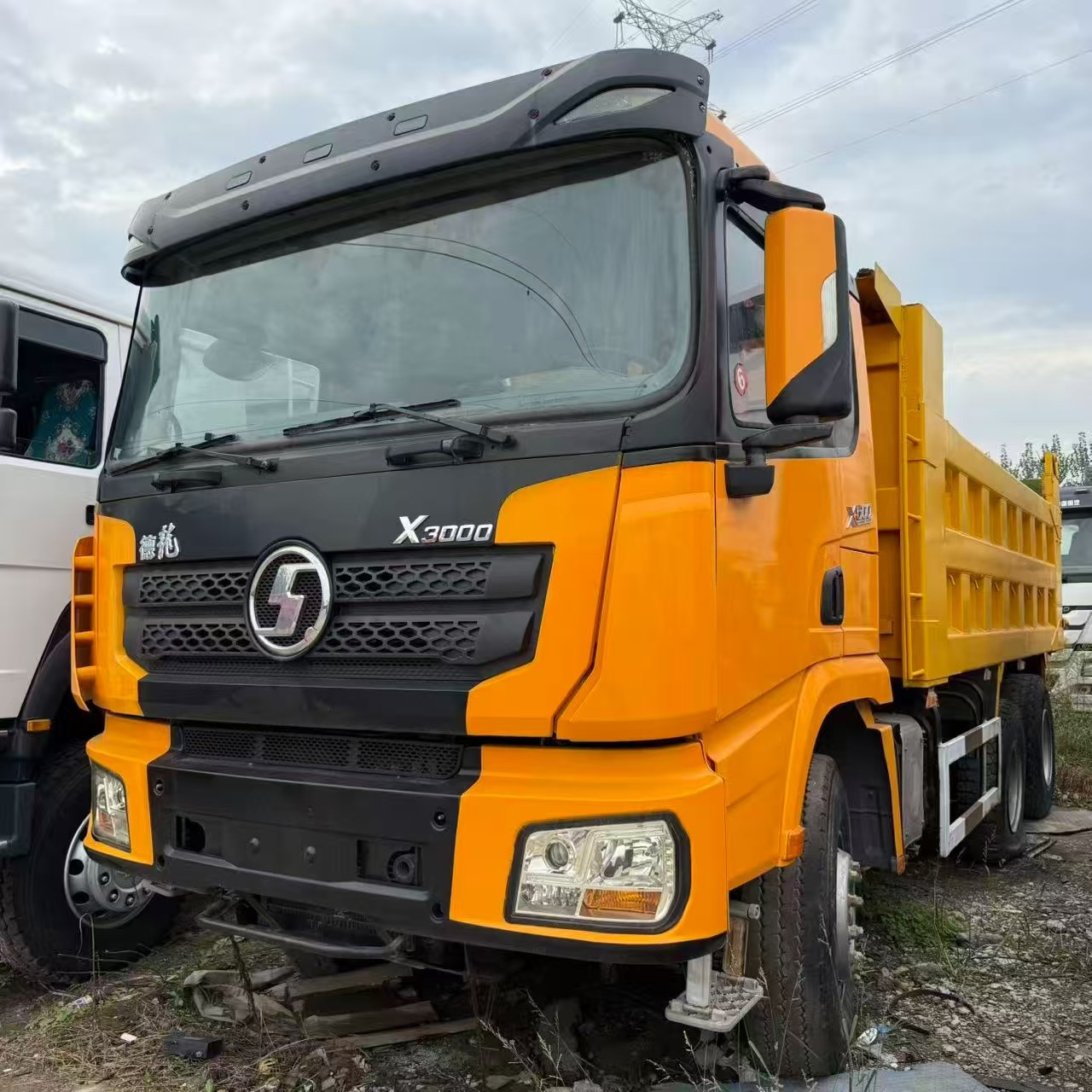 For Sale: Export to Africa Shaanxi Automobile Delong X3000 Dump Truck, Sinotruk Dump Engineering Vehicle, Mining Dump Truck for Transporting Soil and Gravel