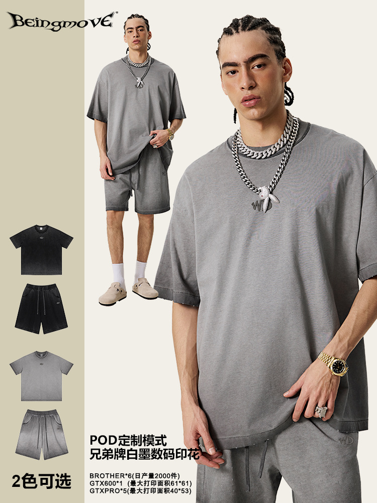 2025 verano marea retro pecho pequeño bordado suelto camiseta de cuello redondo anti-bajo frito pareja traje casual hombre