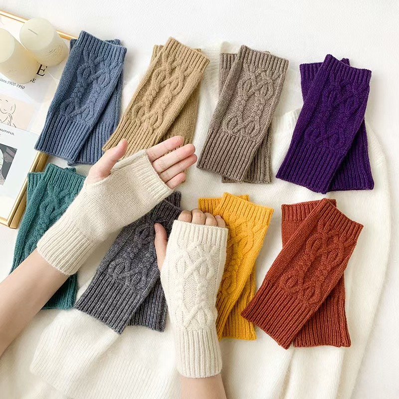 Knitted Gloves Touch Screen Twist Knot Short Wrist Gloves Autumn and Winter New Women's Warm and Fashionable Fake Sleeve Fingerless Gloves