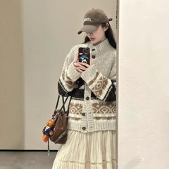 费尔岛立领毛衣外套女2025新款秋冬季加厚宽松休闲慵懒风针织开衫