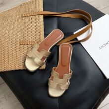 ��ЬŮ�⴩2026���¿�ins�����ļ��ٴ����Ь�r��ɳ��ƽ��һ����