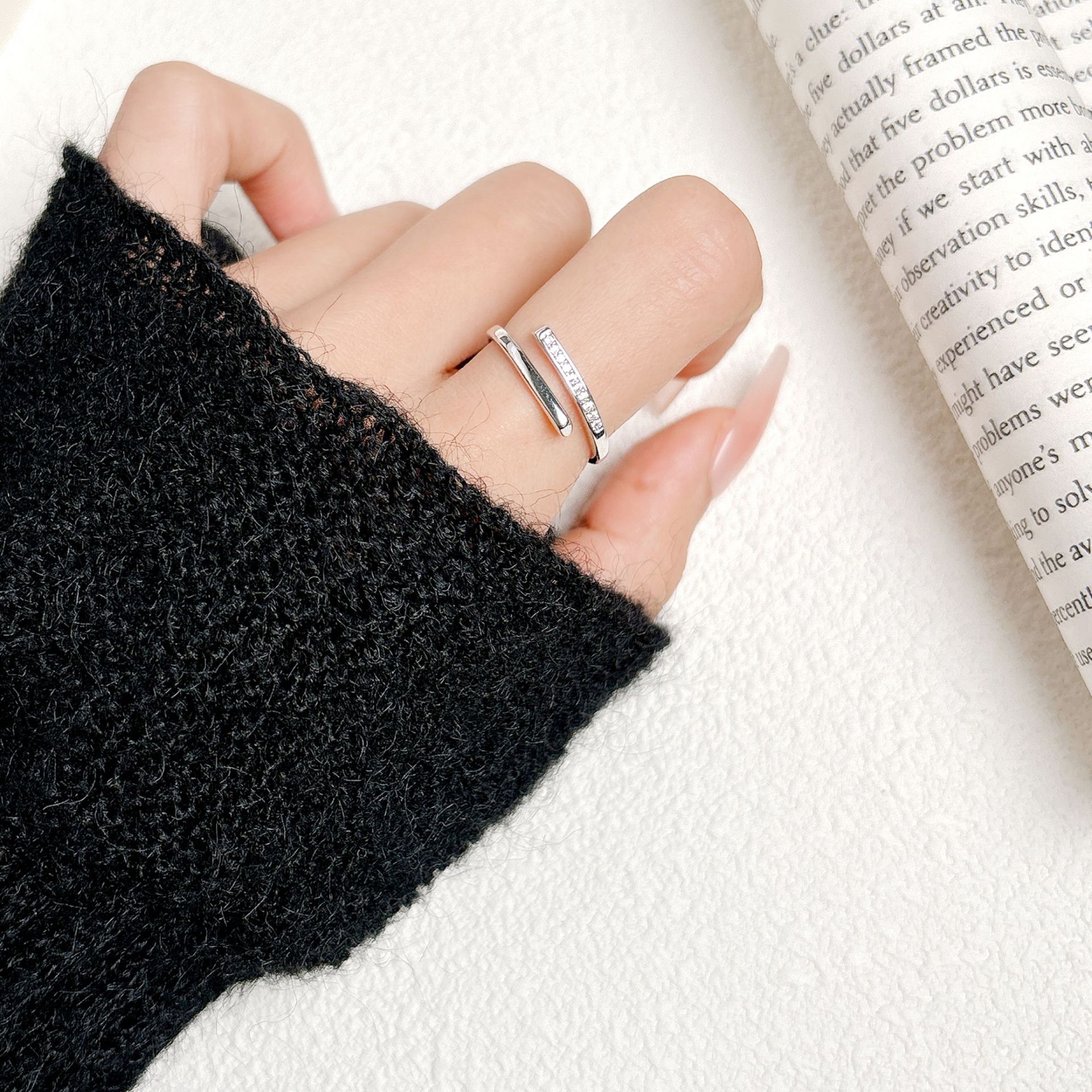 Minimalist Adjustable French Retro Open Ring For Women Elegant_voghion.com