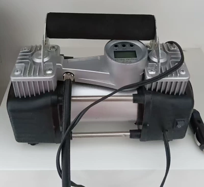 12V Metal Car Tire — Hava nasosu - double-cylinder-digital-display-model